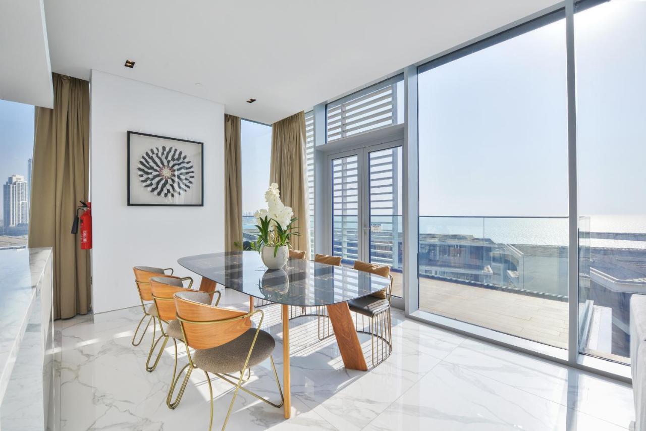 Luxe 3 Bedroom Oceanfront Apartment In The Heart Of Bluewaters Island Дубай Экстерьер фото