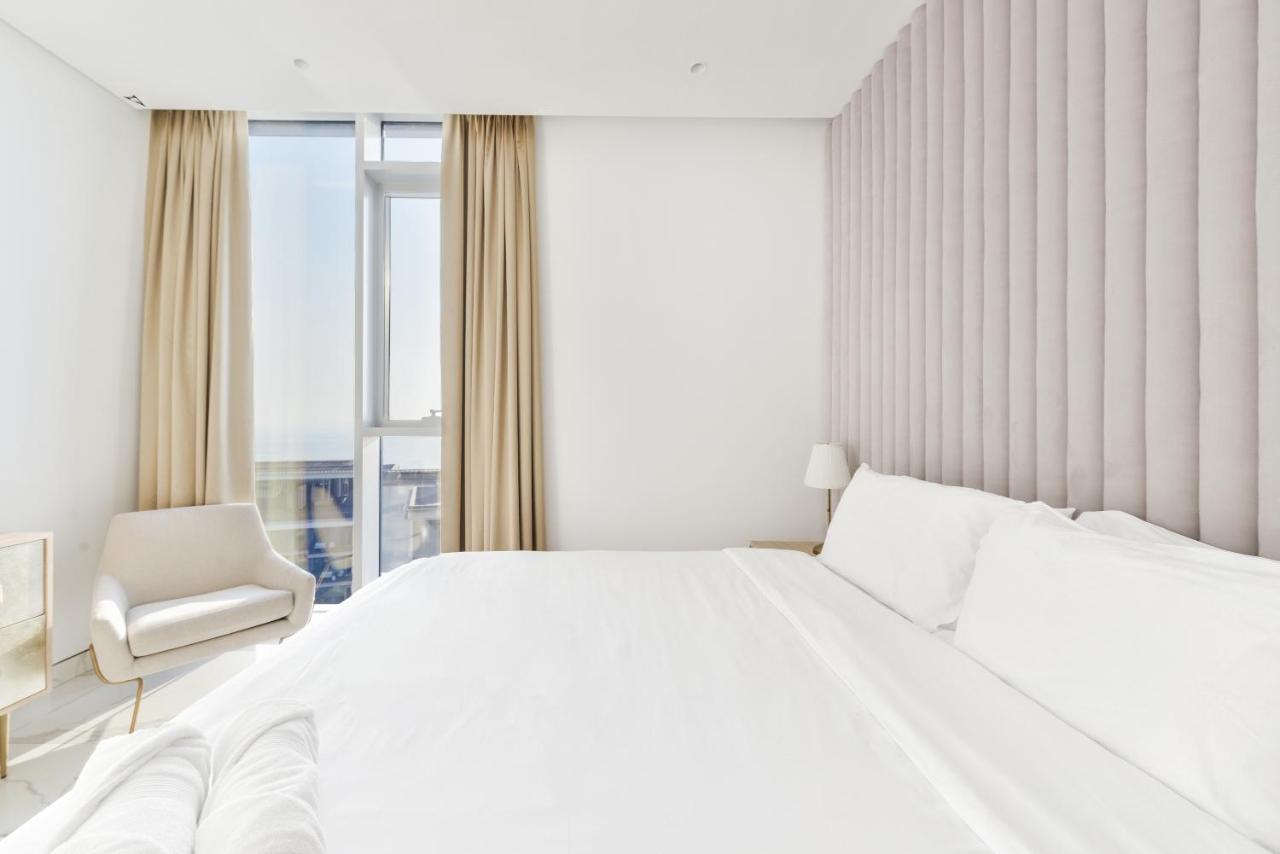 Luxe 3 Bedroom Oceanfront Apartment In The Heart Of Bluewaters Island Дубай Экстерьер фото