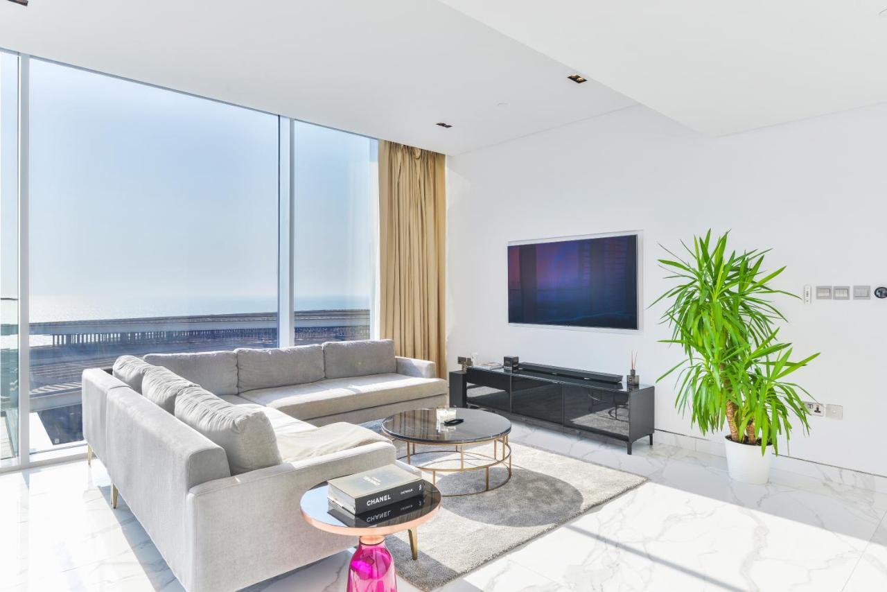 Luxe 3 Bedroom Oceanfront Apartment In The Heart Of Bluewaters Island Дубай Экстерьер фото