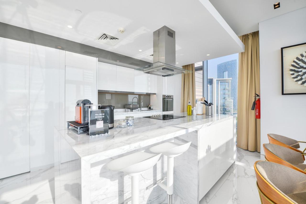 Luxe 3 Bedroom Oceanfront Apartment In The Heart Of Bluewaters Island Дубай Экстерьер фото